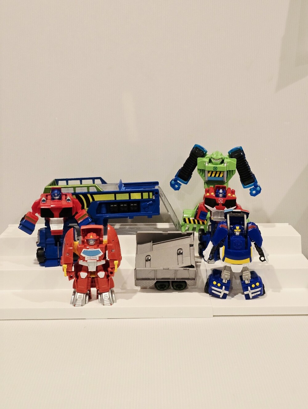Transformers Rescue Bots Optimus Prime Racing Trailer and Figure Set